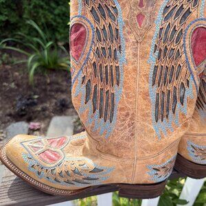 Retro Coral Vintage Cowboy Boots + Hearts + Angel Wings Size 10.5
